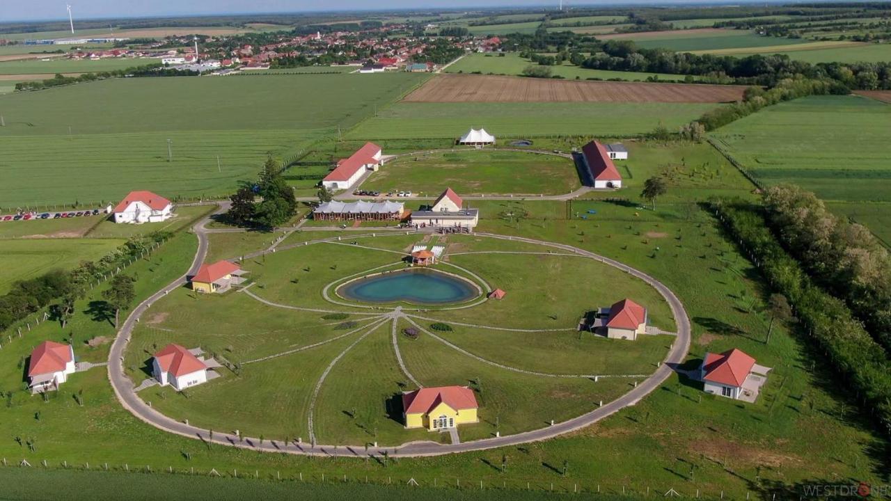 Chalets Franciska Major, Pro Village Sopronkovesd Dış mekan fotoğraf